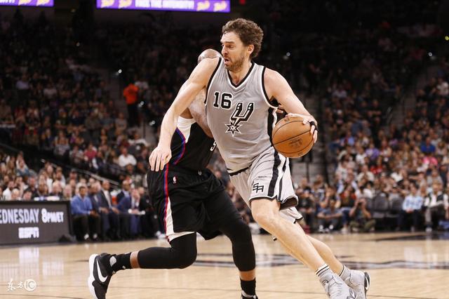  利物浦与西班牙后卫达成续约  